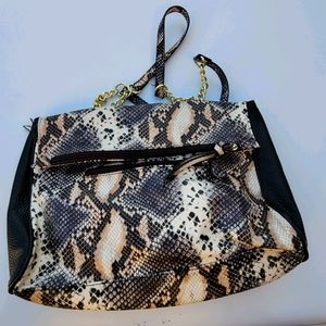 Hand bag